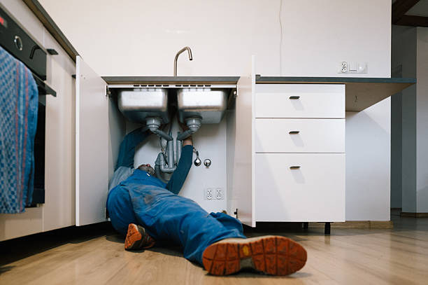 Professional Leak Detection technician working in Jacksonville, NC